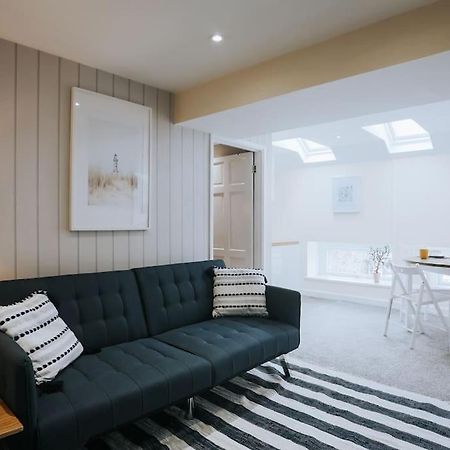 The Lighthouse, Boutique Apartment In The Town Centre - Starlink Wi-Fi Tavistock  Exterior photo